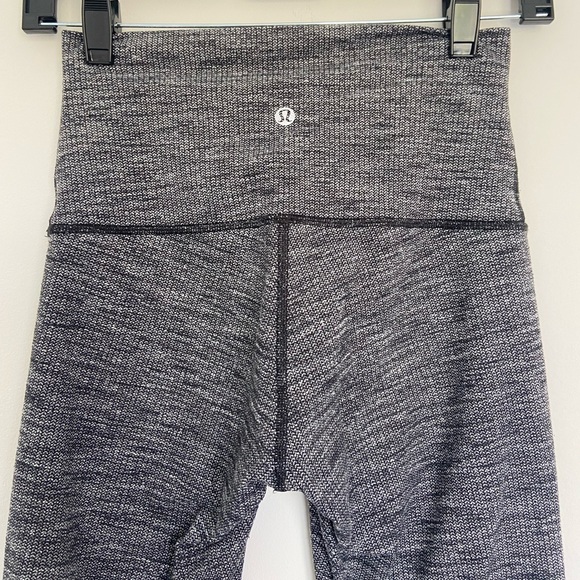 Lululemon High Rise Heather Grey Tights - Picture 1 of 3